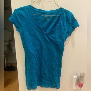 Aèropostale teal v neck t shirt